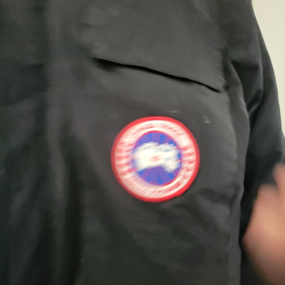 Canada goose jacket - Picture 8 of 14